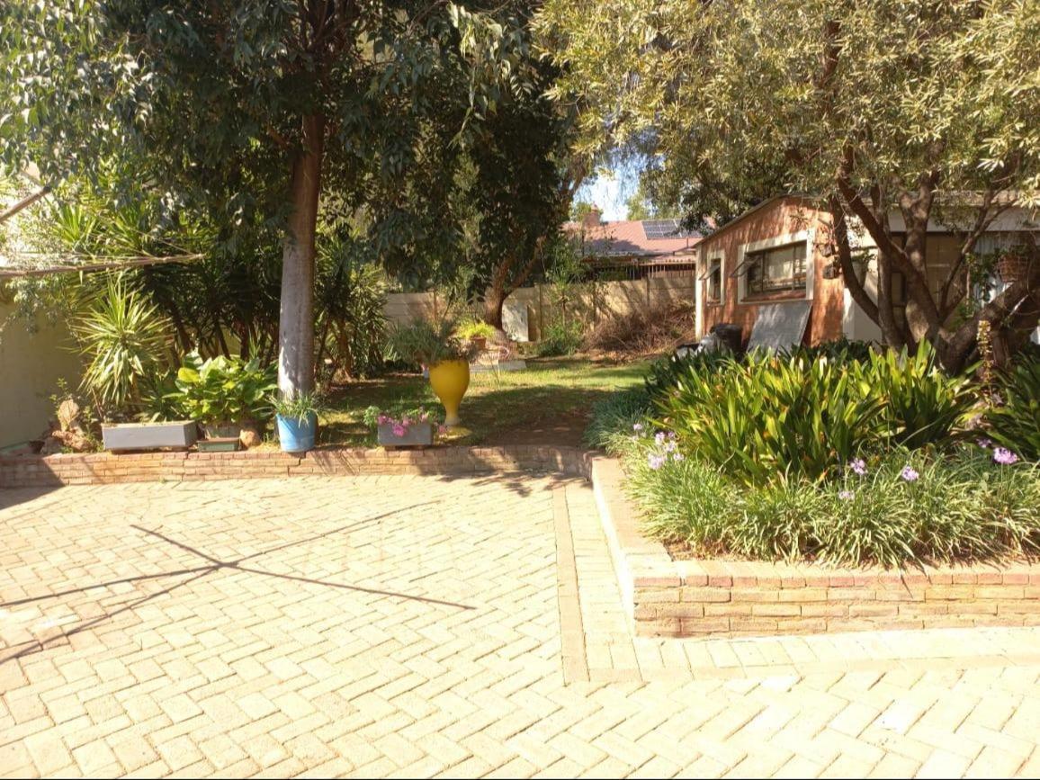 Anri Guesthouse Bloemfontein Exterior foto