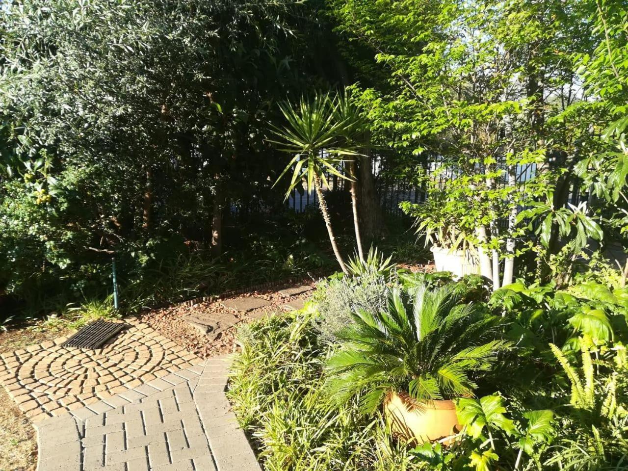 Anri Guesthouse Bloemfontein Exterior foto